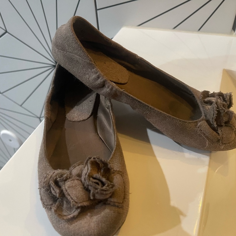 Aldo Brown Suede Floral Rosette Ballet Flats
